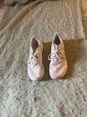 Women's White Lace-Up Lightweight Athletic Sneakers